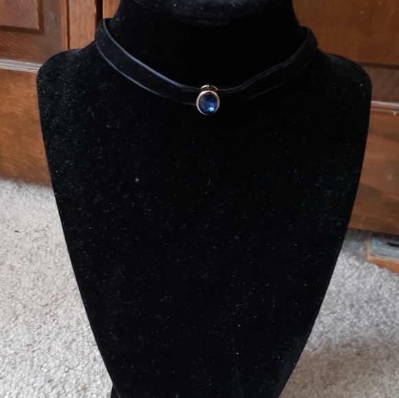 Blue gem choker - Picture 2 of 4
